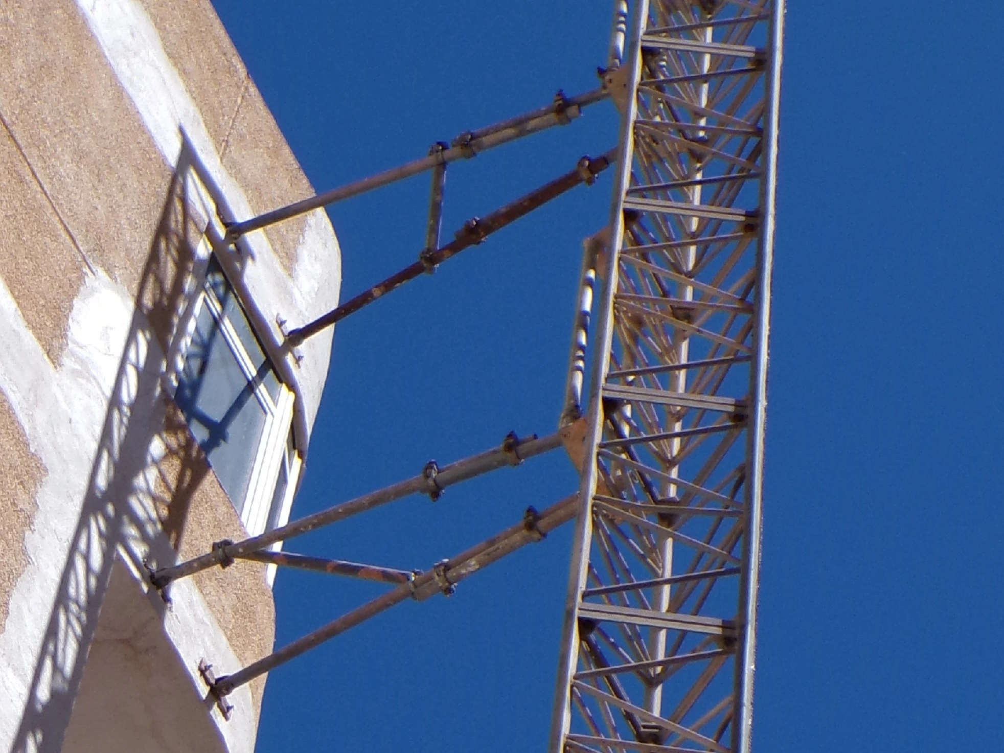 Anclajes en Plataformas de Cremallera