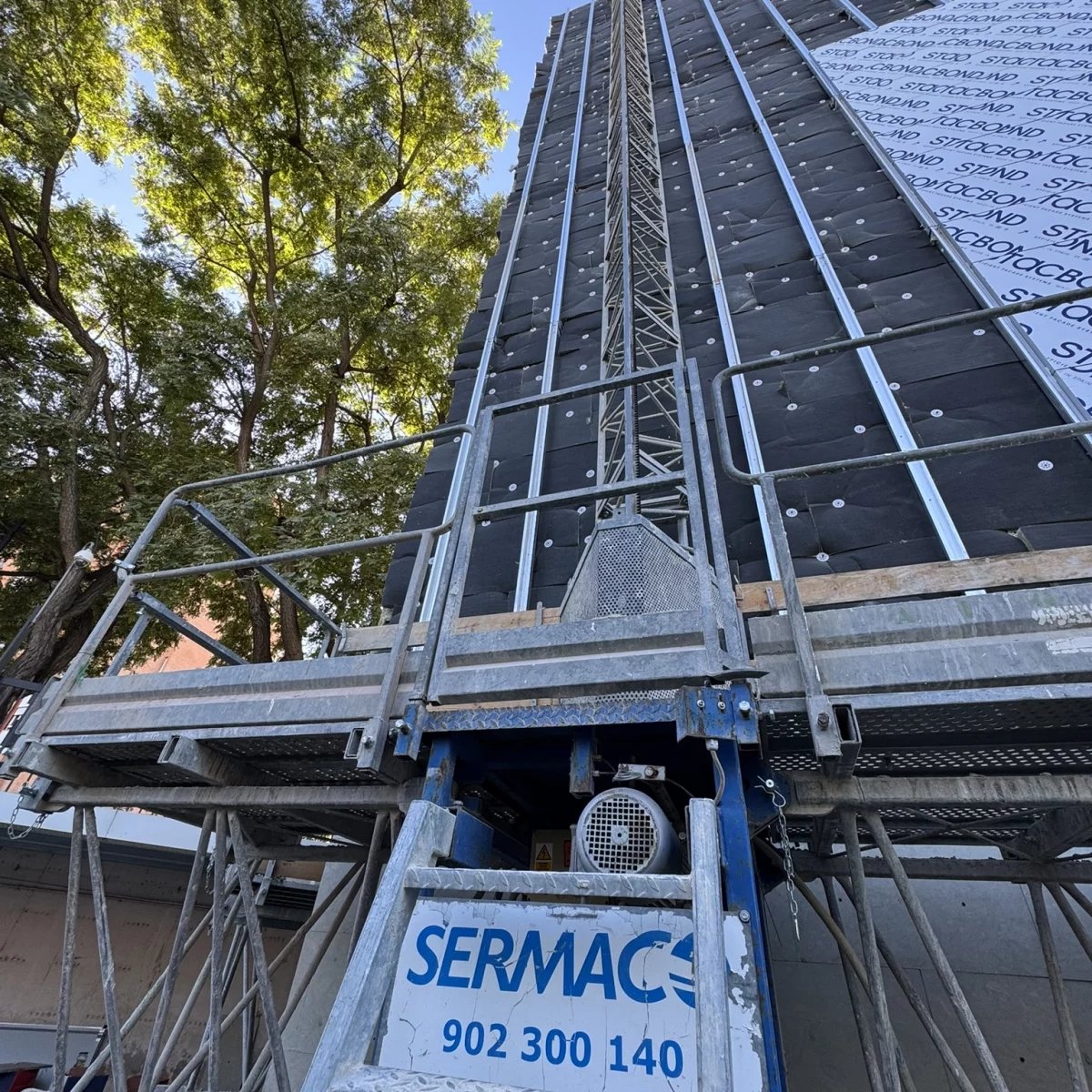 Instalación de bimástiles