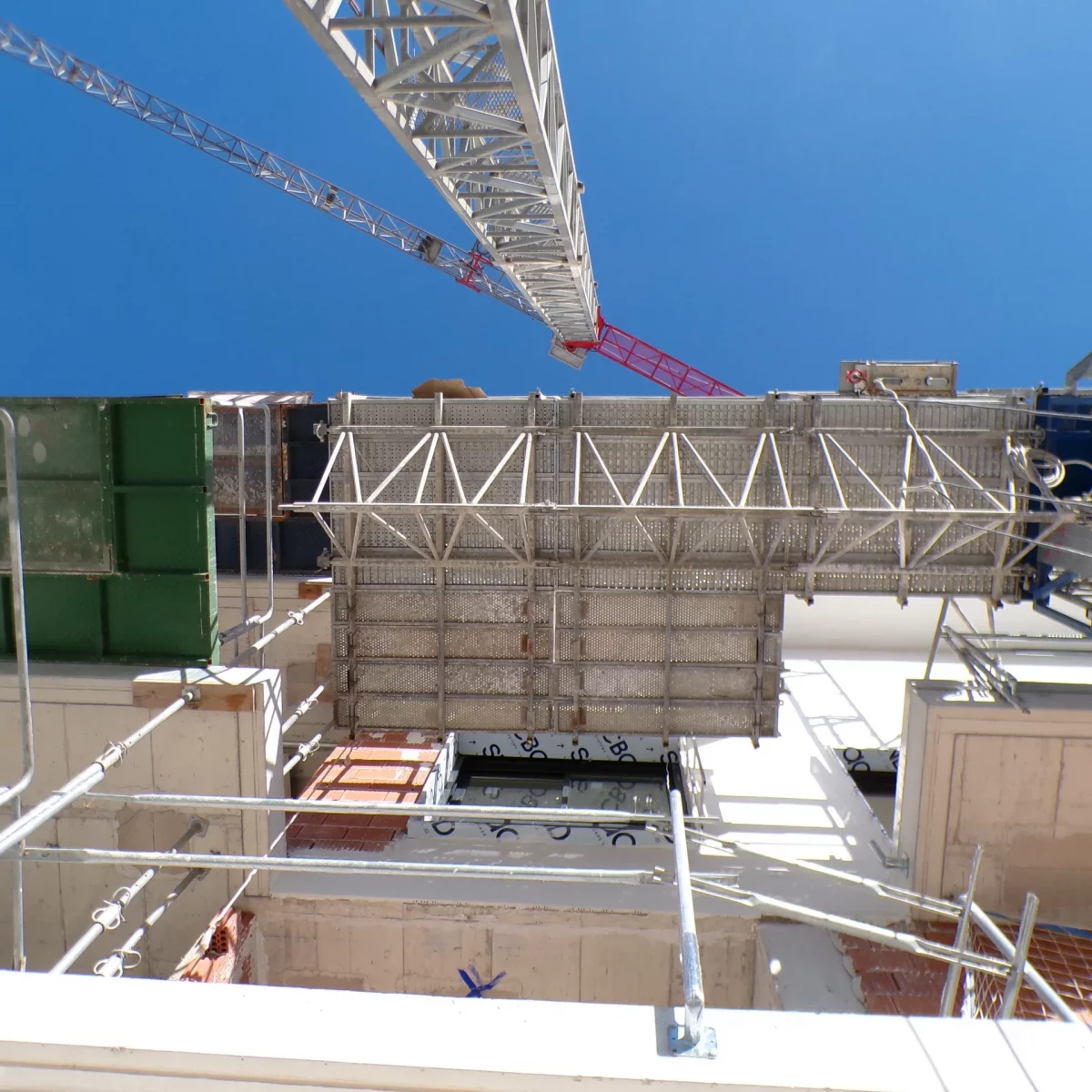 Plataformas motorizadas de cremallera con balcones modulares