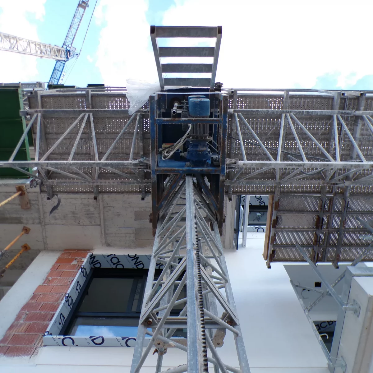 Plataformas motorizadas de cremallera con balcones modulares